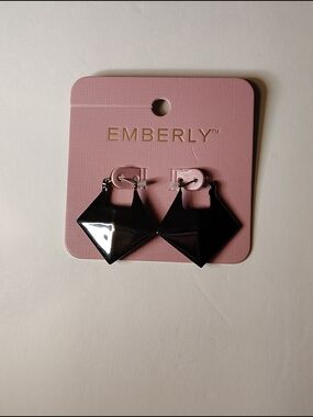 Emberly Black Geometric Drop Earrings